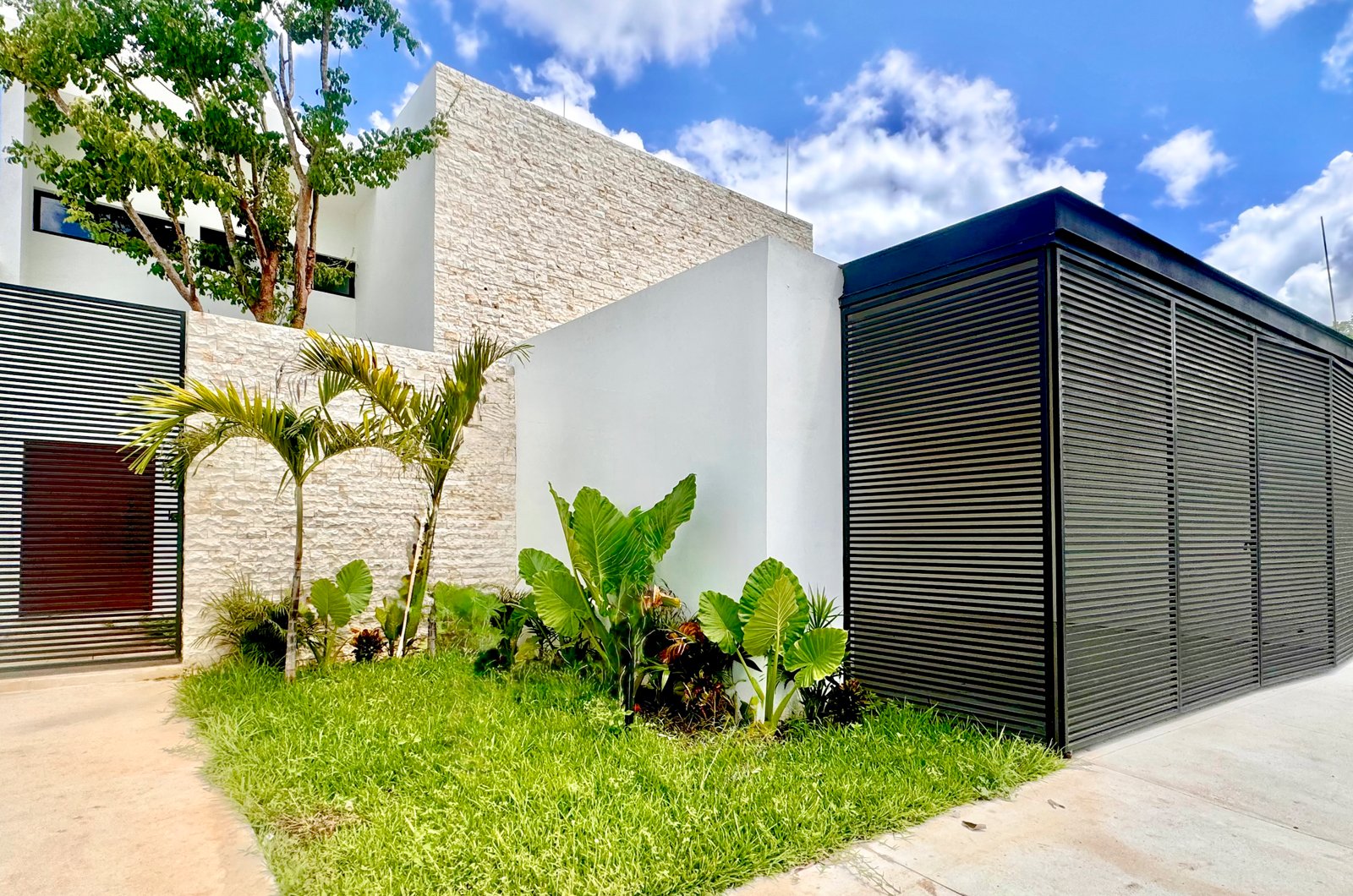 1776-Casa-en-venta-en-Dzitya-Merida-de-4-recamaras-con-alberca (3).jpg